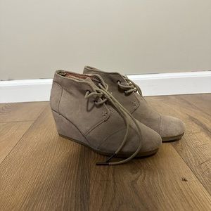 Toms booties